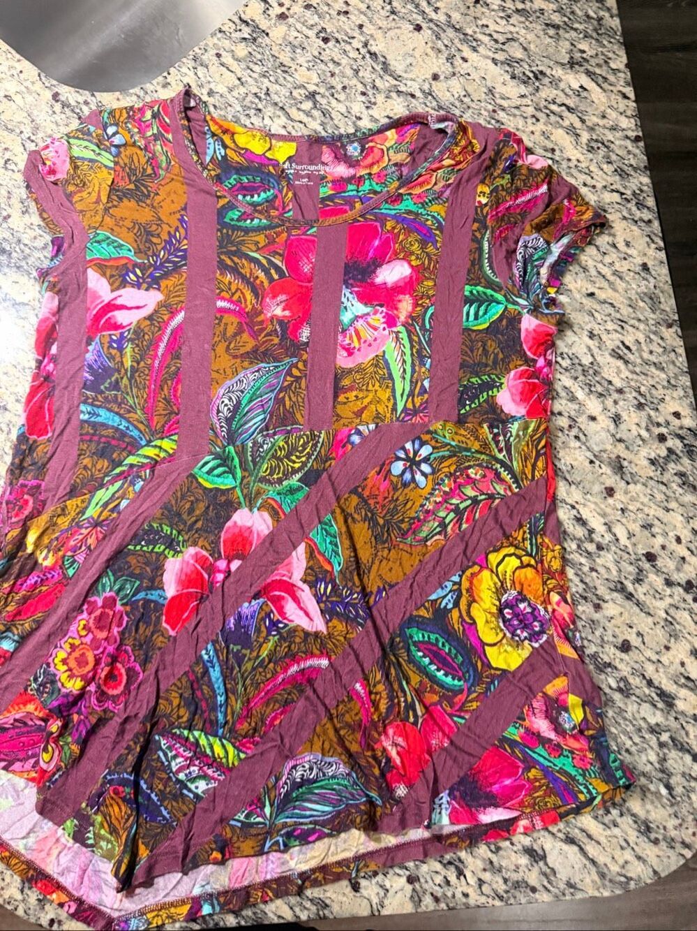 Soft Surroundings Floral Lace Trim Short Sleeve V-Neck Blouse Tunic Top Size L